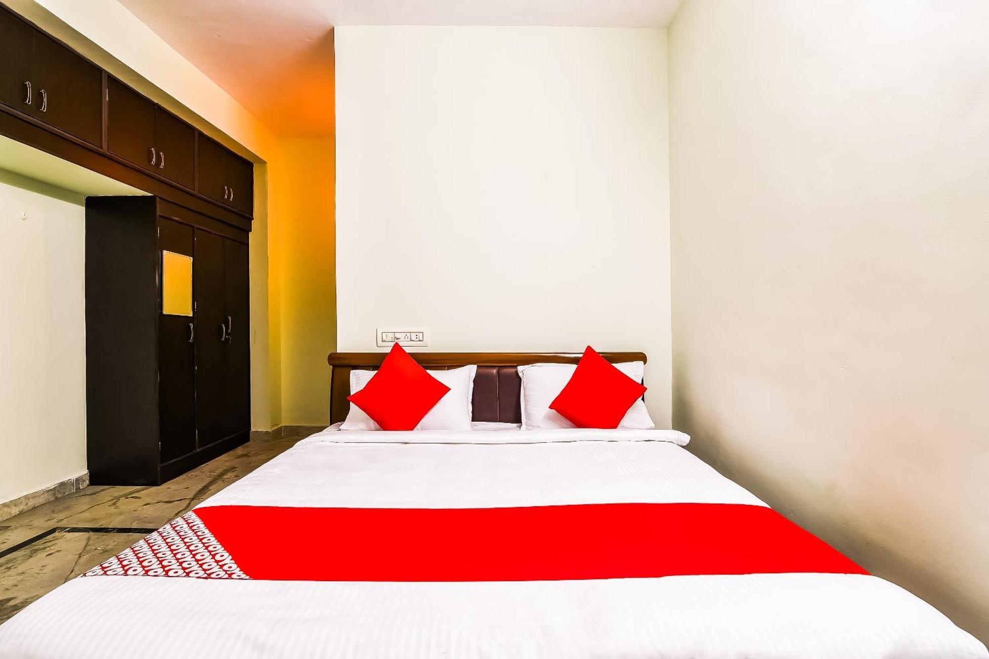 Hotel O Kartikeya Park View Residency Chittoor Exterior foto